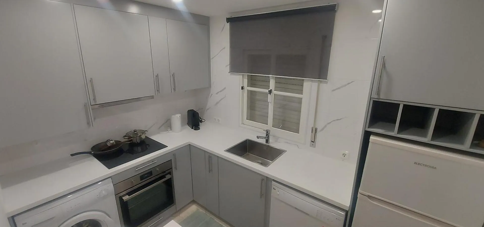 Gold Strip Oasis - New Town Albufeira Apartment 0*,